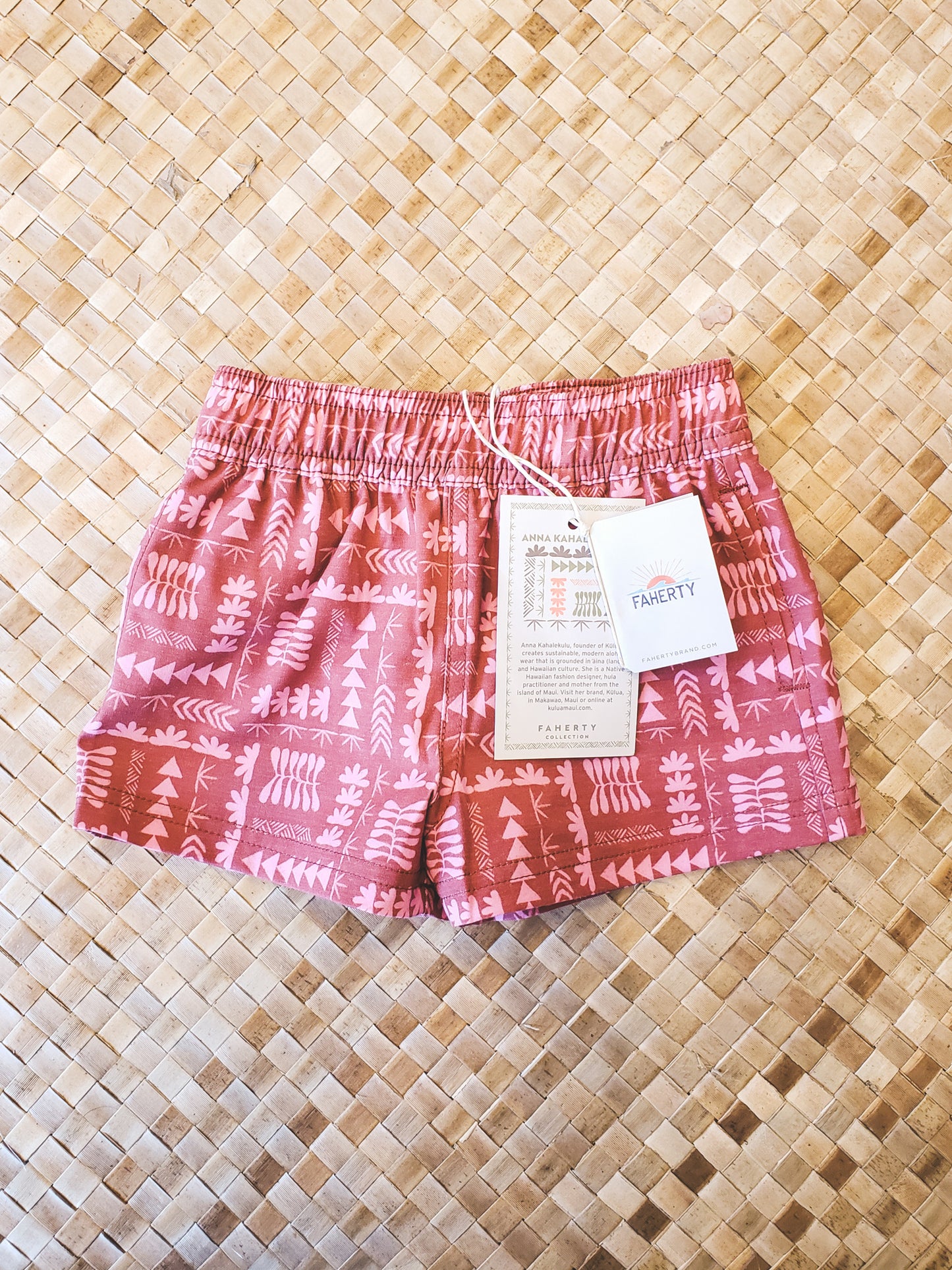 Anna Kahalekulu x Faherty Keiki Beacon Trunk