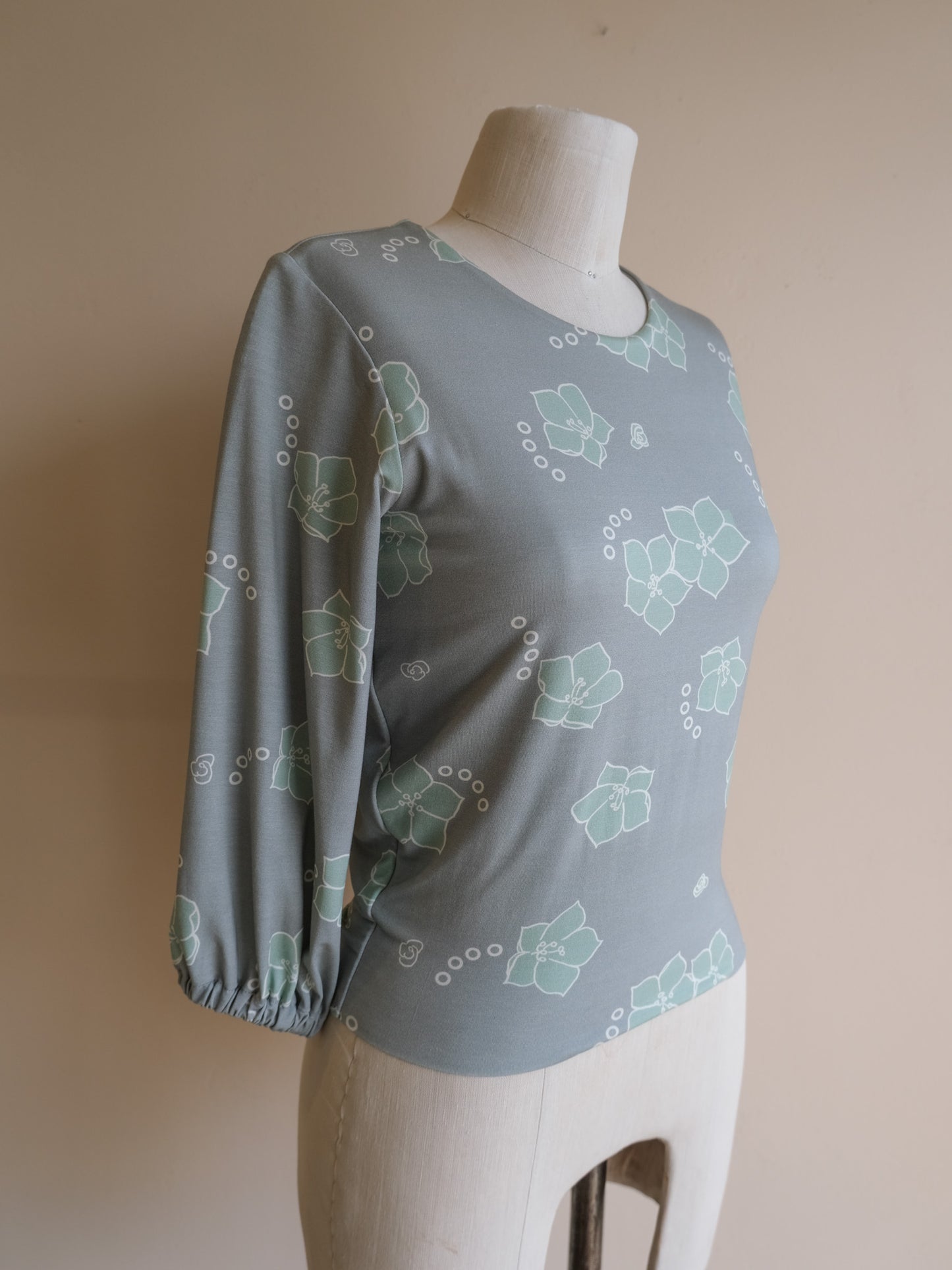 Ipolani Top Jade Pāʻū o Hiʻiaka