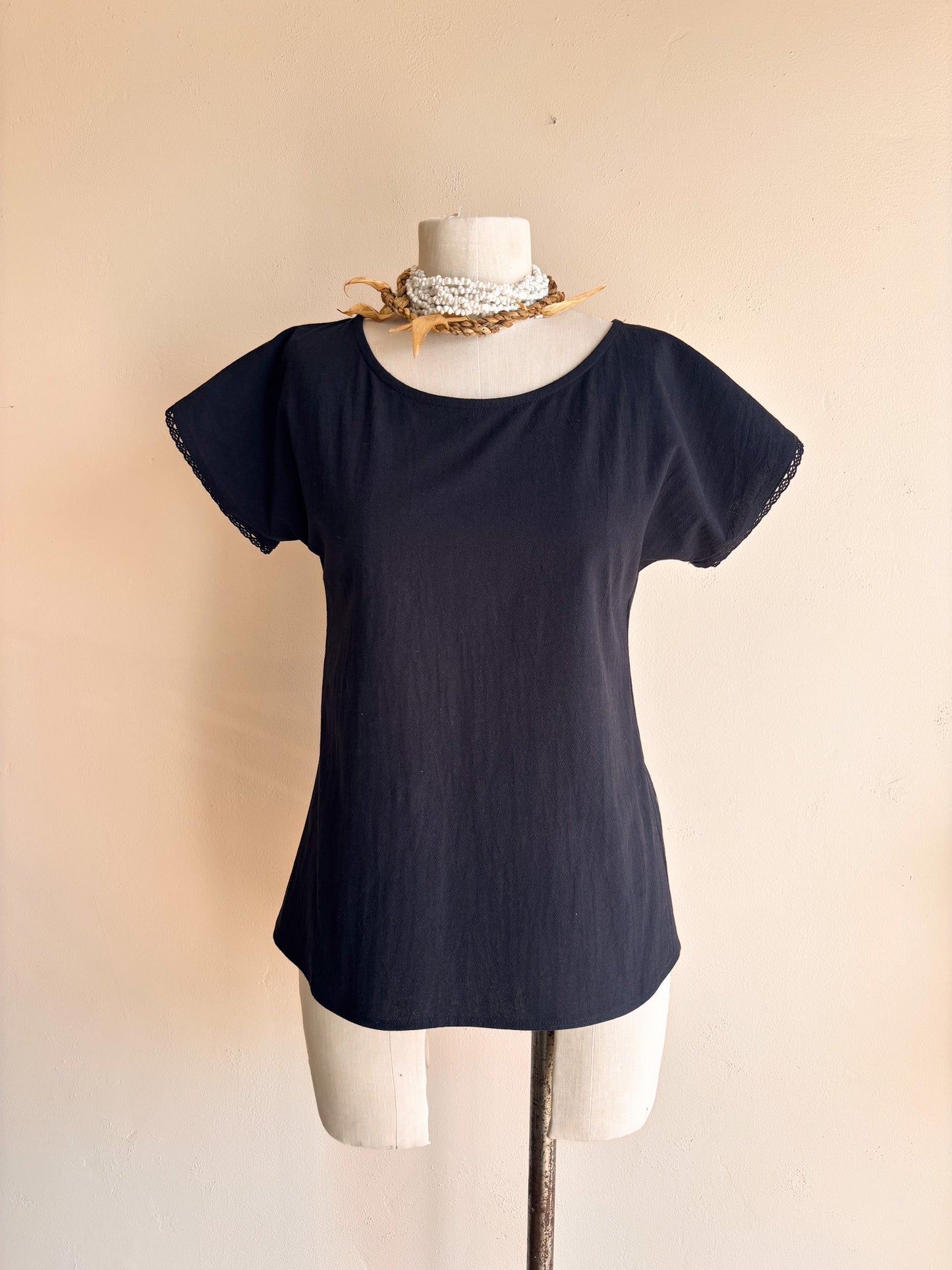 Mauna Top Black