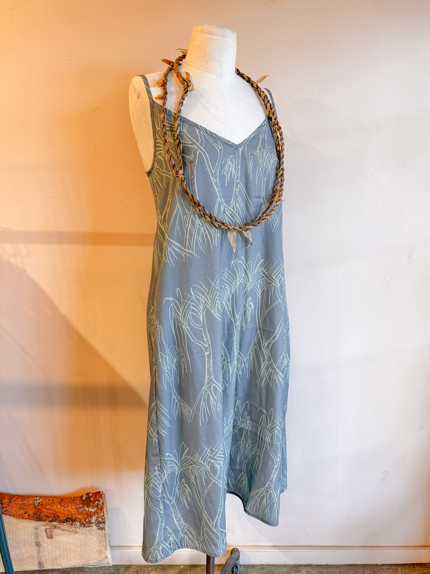 Strappy Muʻu Midi