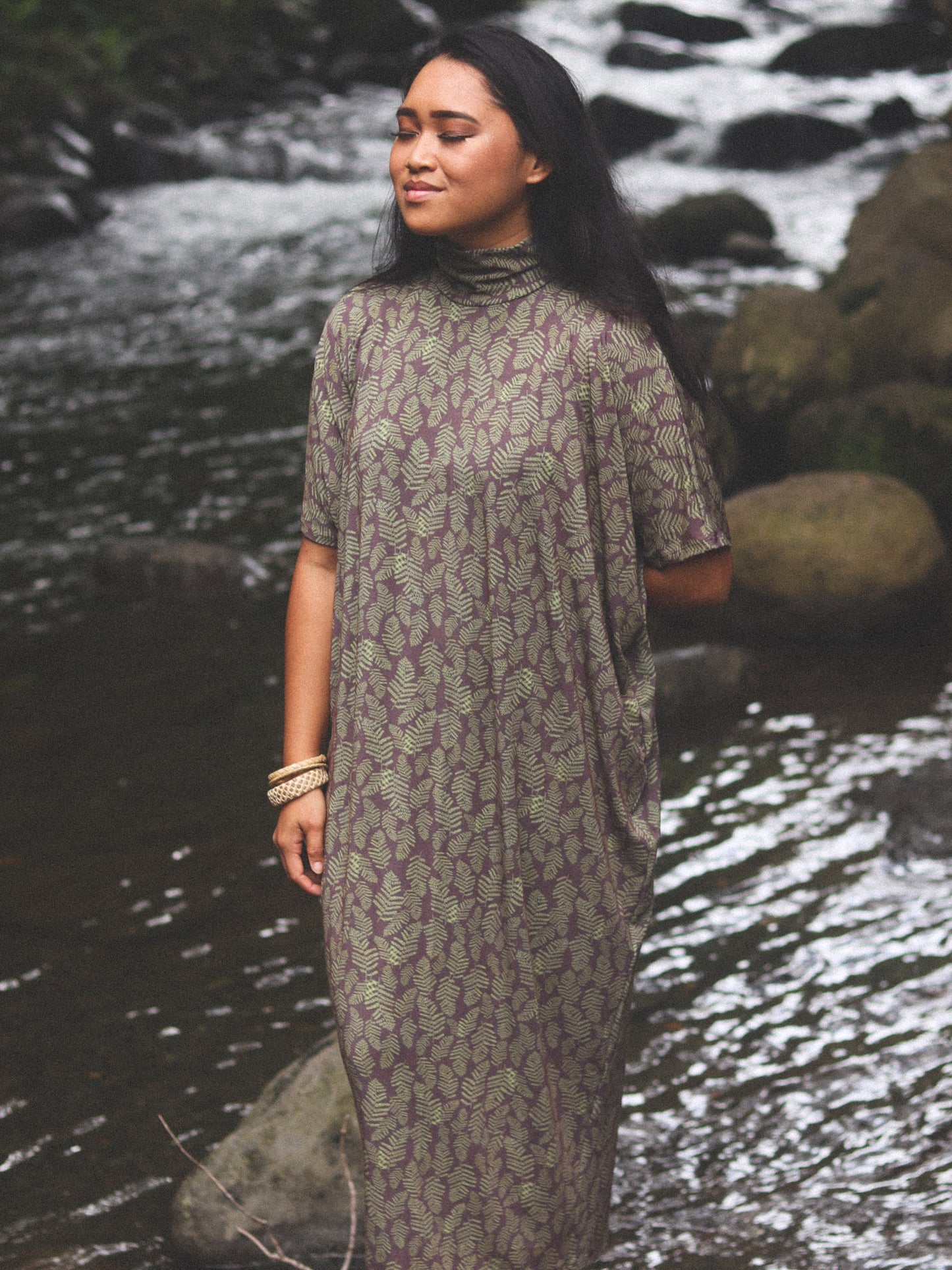 Uluwehi Midi Honu Neck
