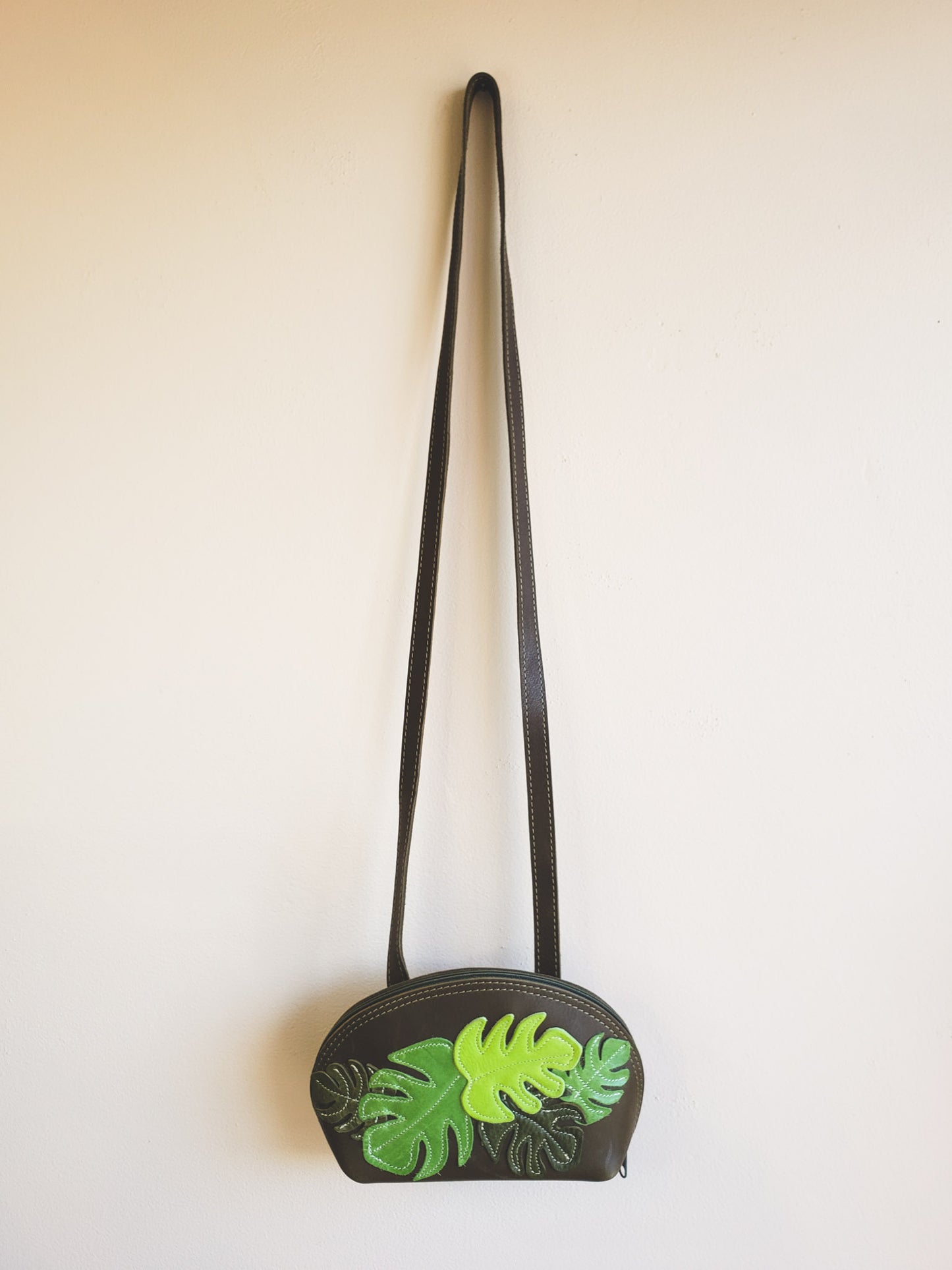 Leather Leʻaleʻa XL Crossbody