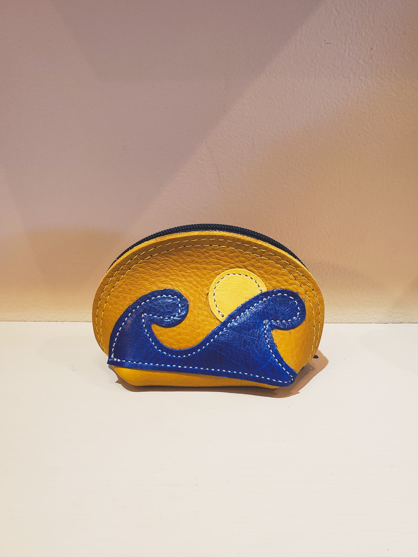 Leather Leʻaleʻa Pouch