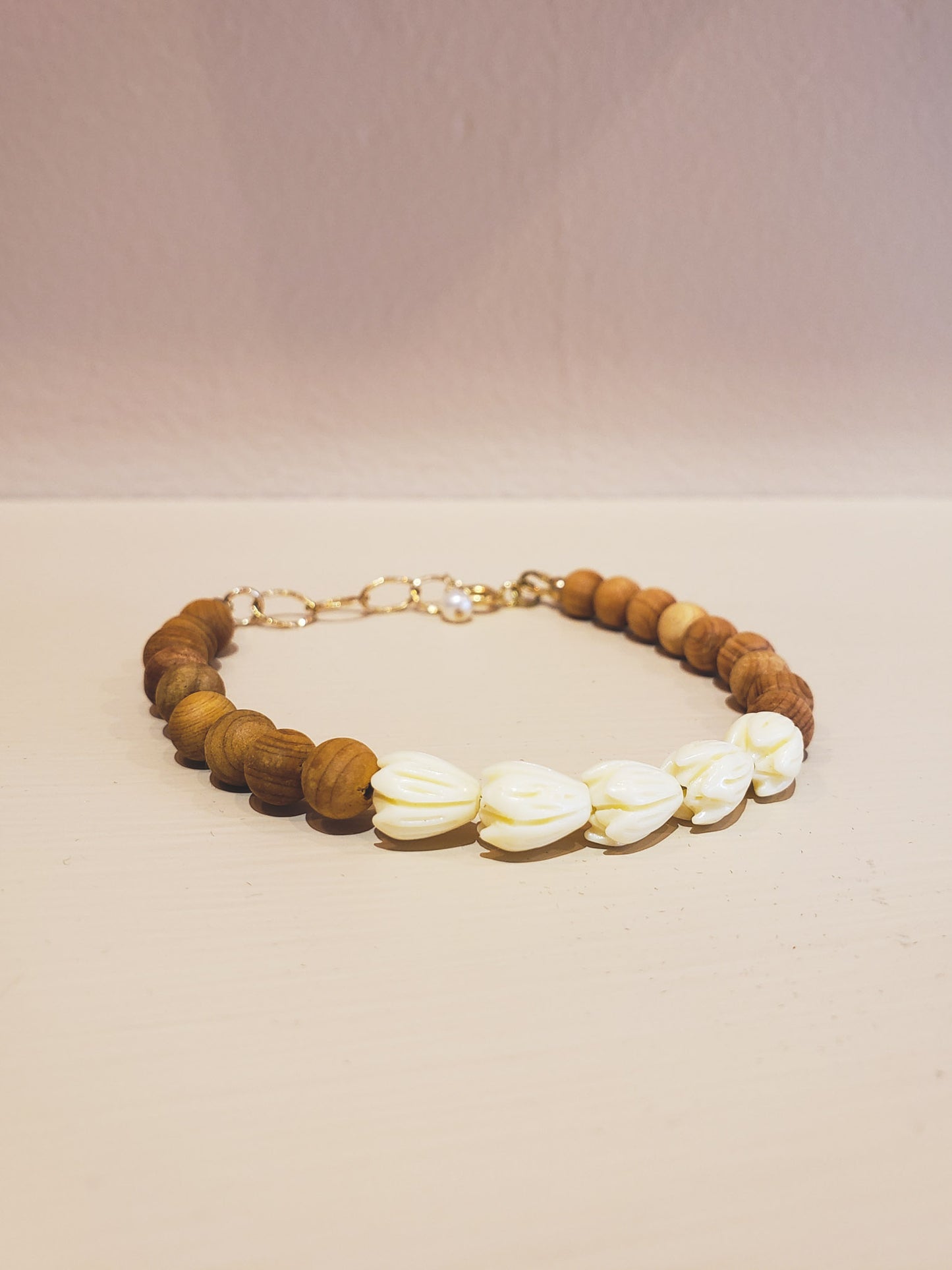 Pīkake Sandalwood Bracelet