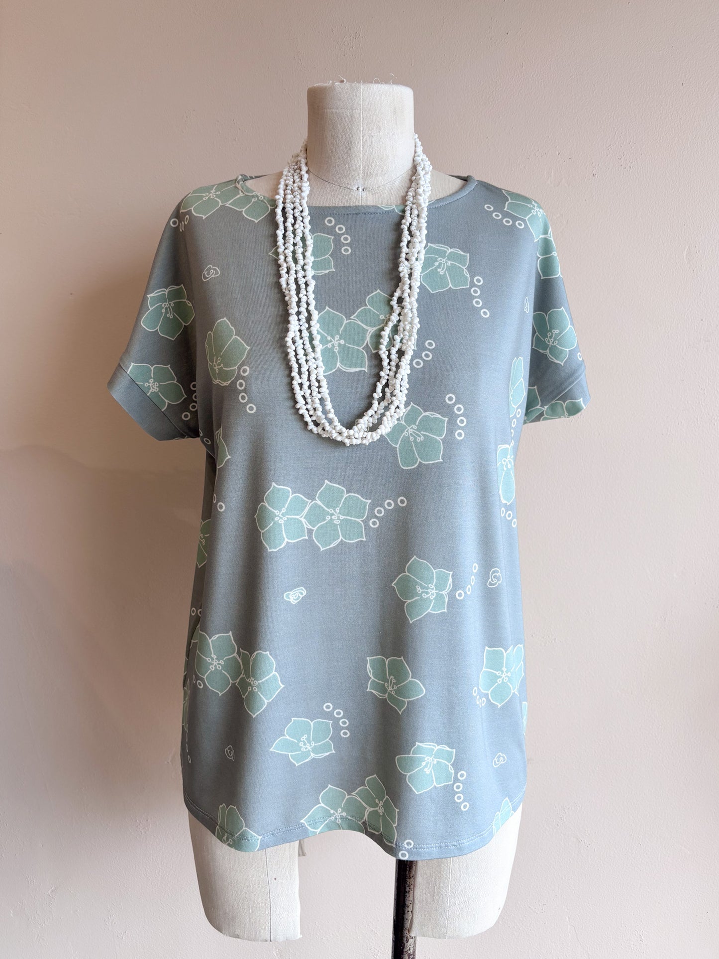 Boxy Top Jade Pāʻū o Hiʻiaka