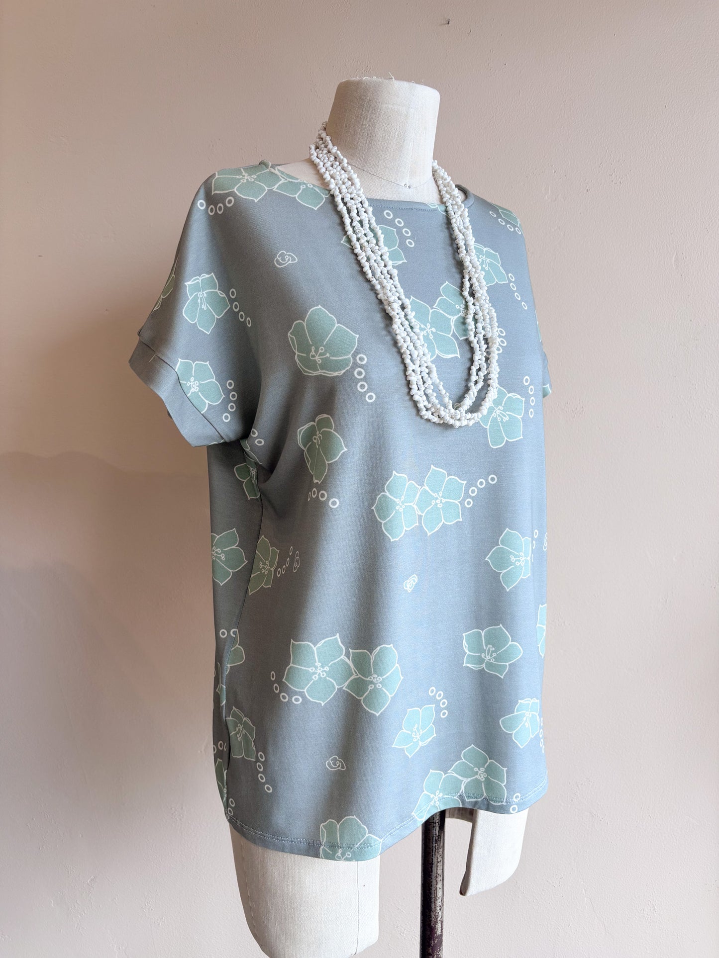 Boxy Top Jade Pāʻū o Hiʻiaka