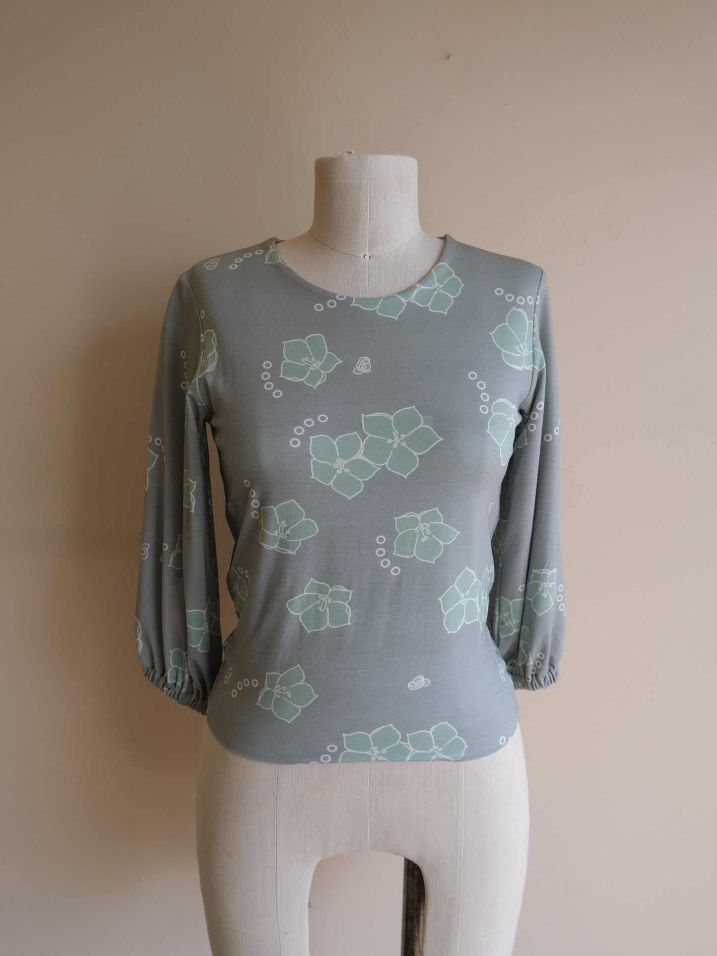 Ipolani Top Jade Pāʻū o Hiʻiaka