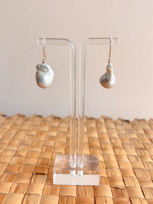 Kiele Earrings - Flameball Pearl