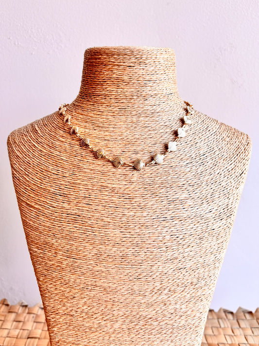 Leialoha Necklace - Gold Seashell