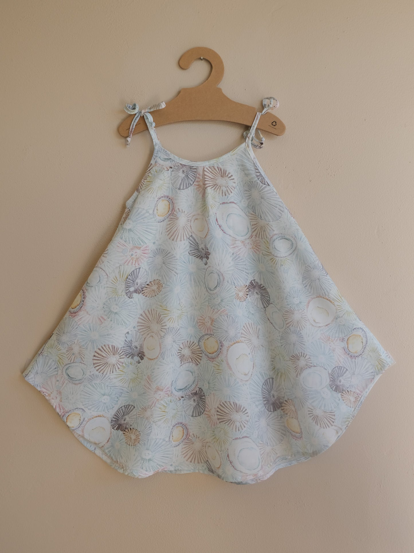 Keiki ʻŌpua Tie Dress Watercolor ʻOpihi