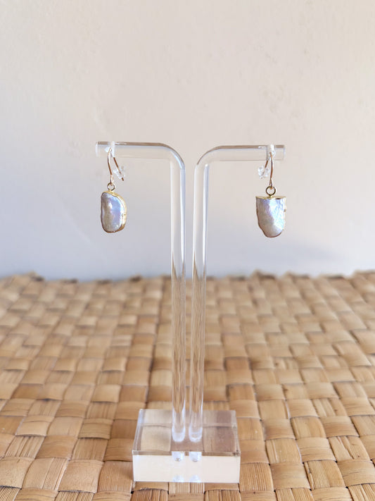 Kiana Earrings - Mini Biwa Pearl Drop