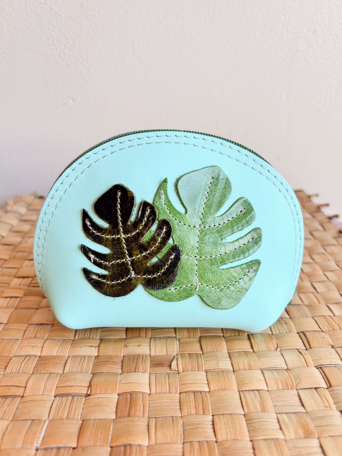 Leather Le'ale'a Pouch