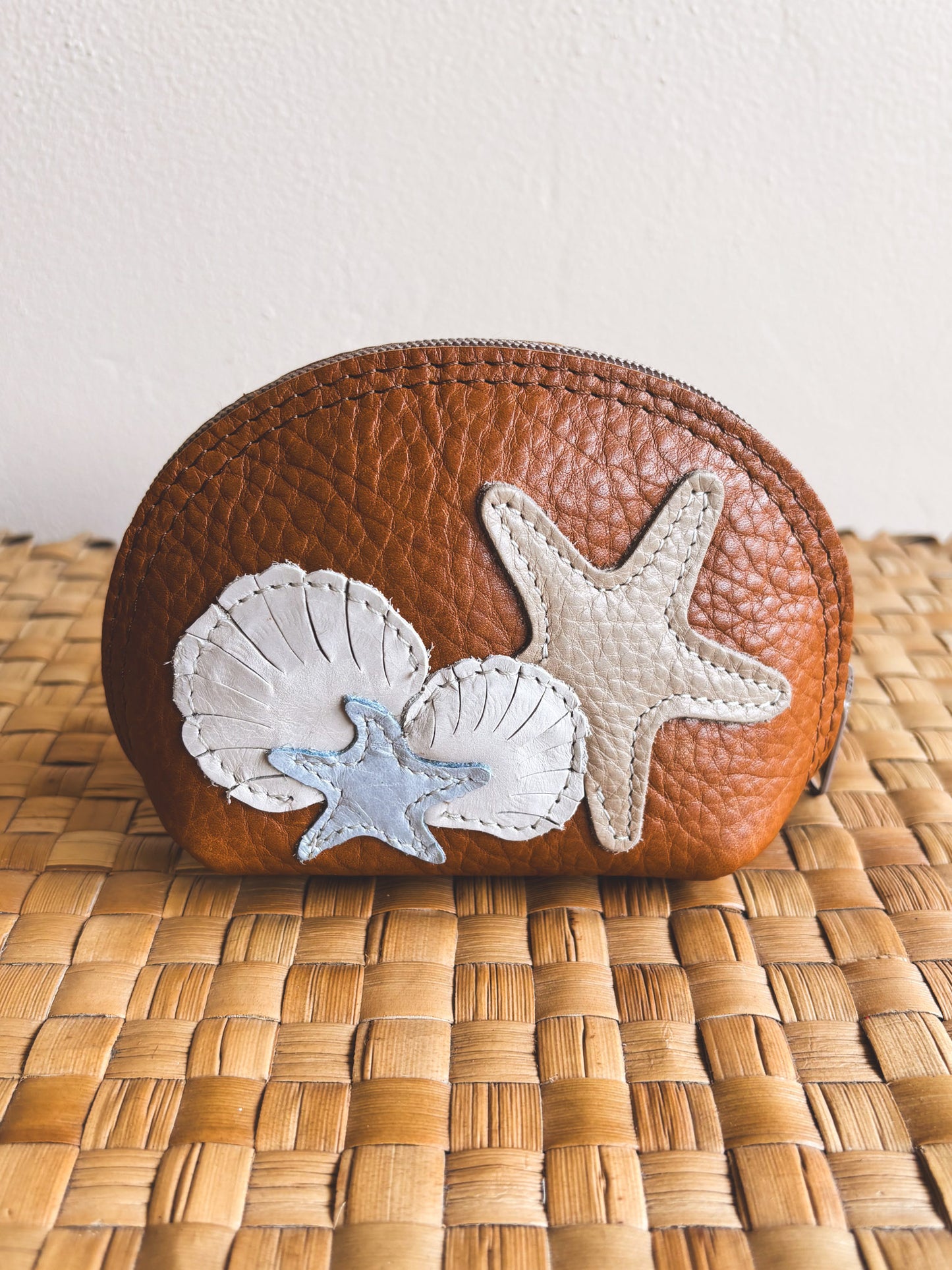 Leather Le'ale'a Pouch