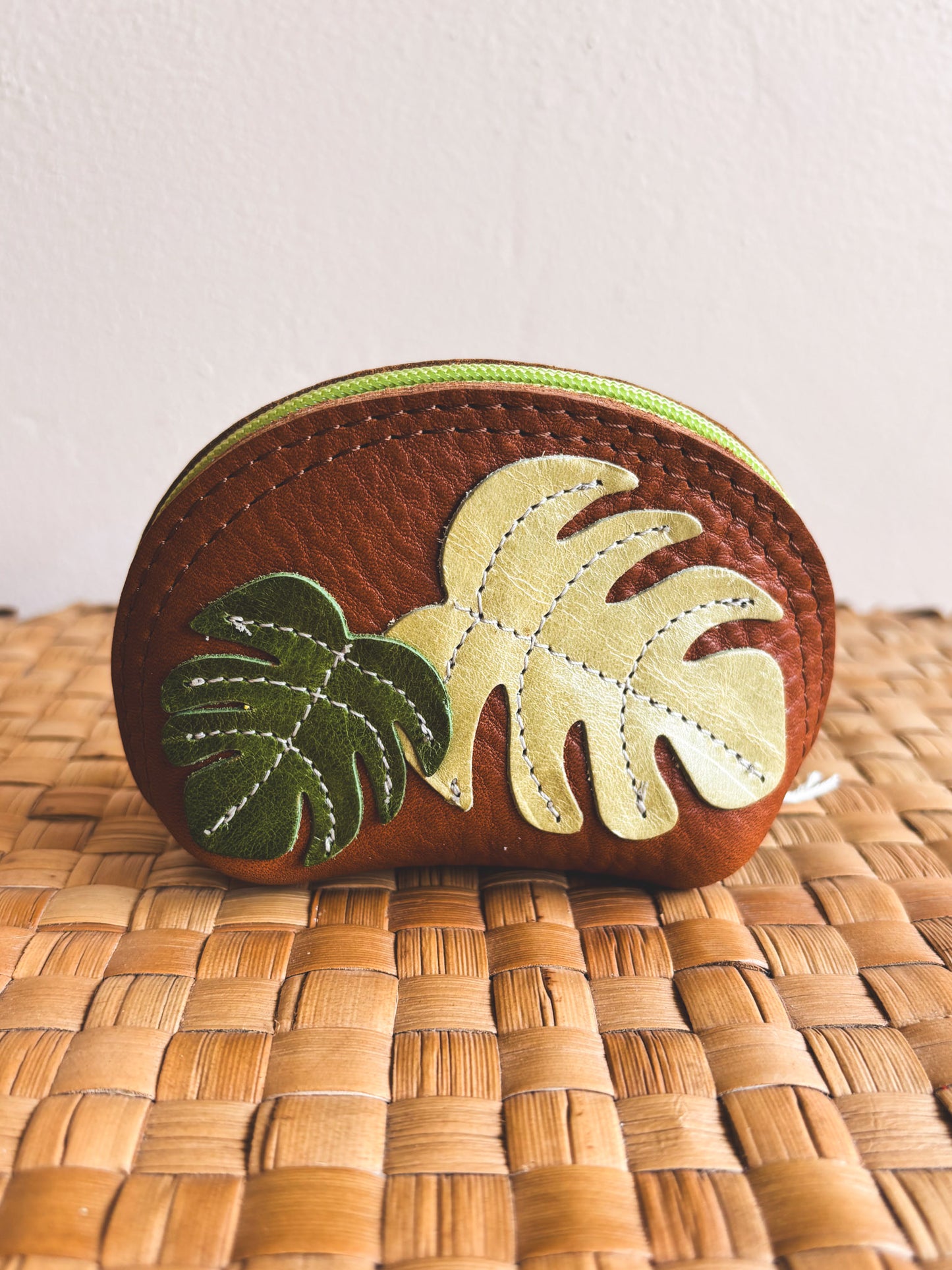 Leather Le'ale'a Pouch