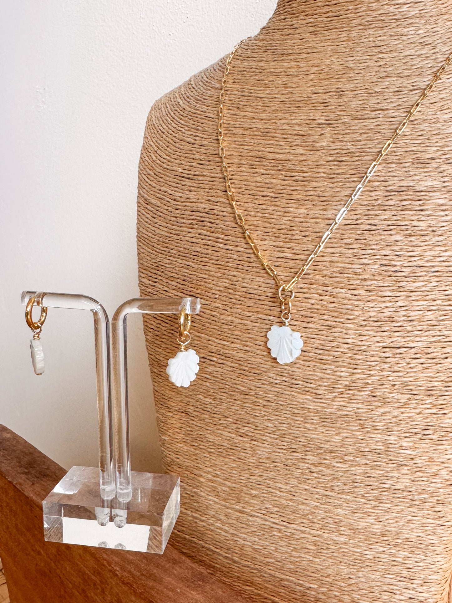 Mother of Pearl Seashell Jewelry