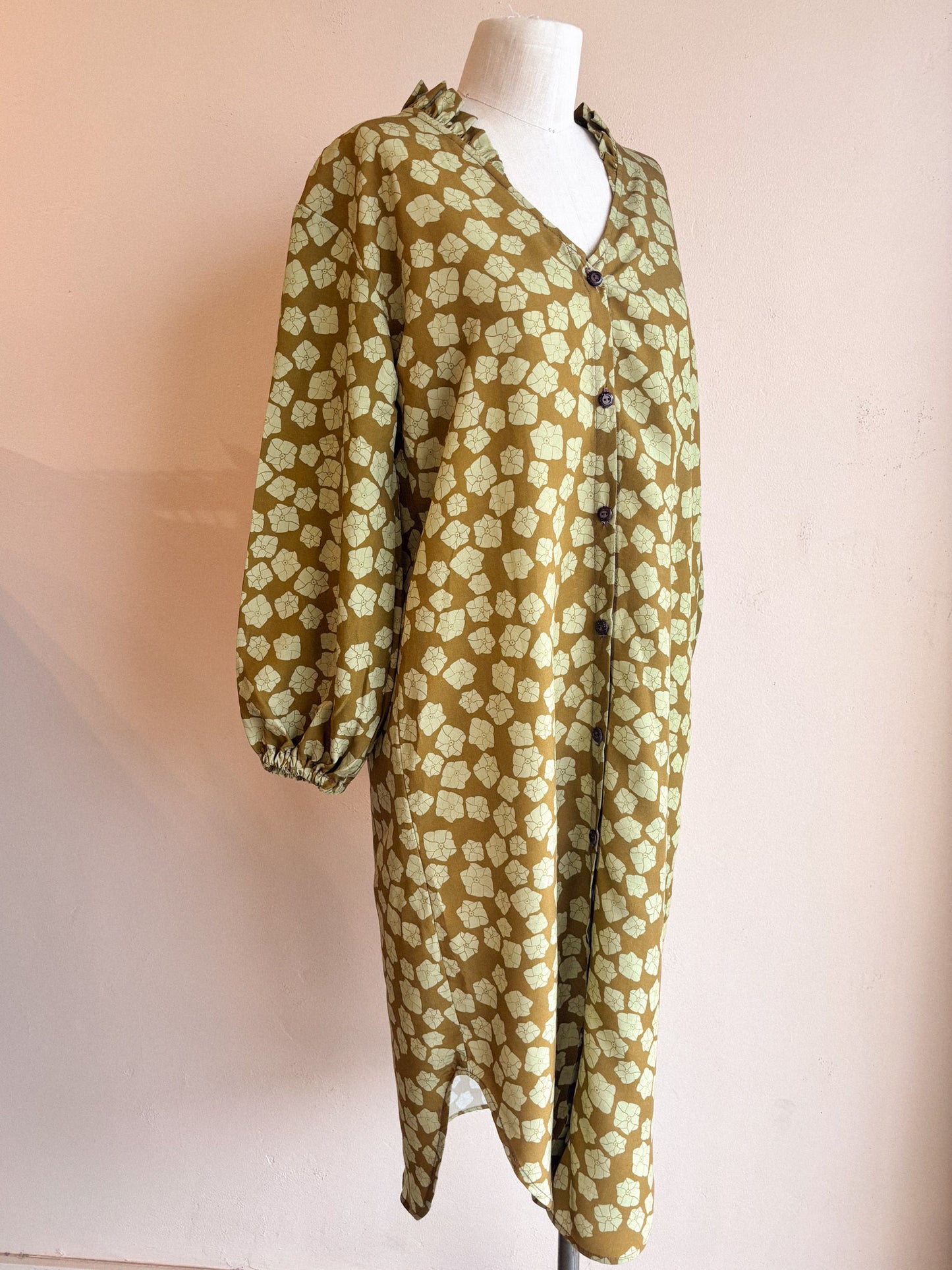 Muʻu Shirt Midi Dress