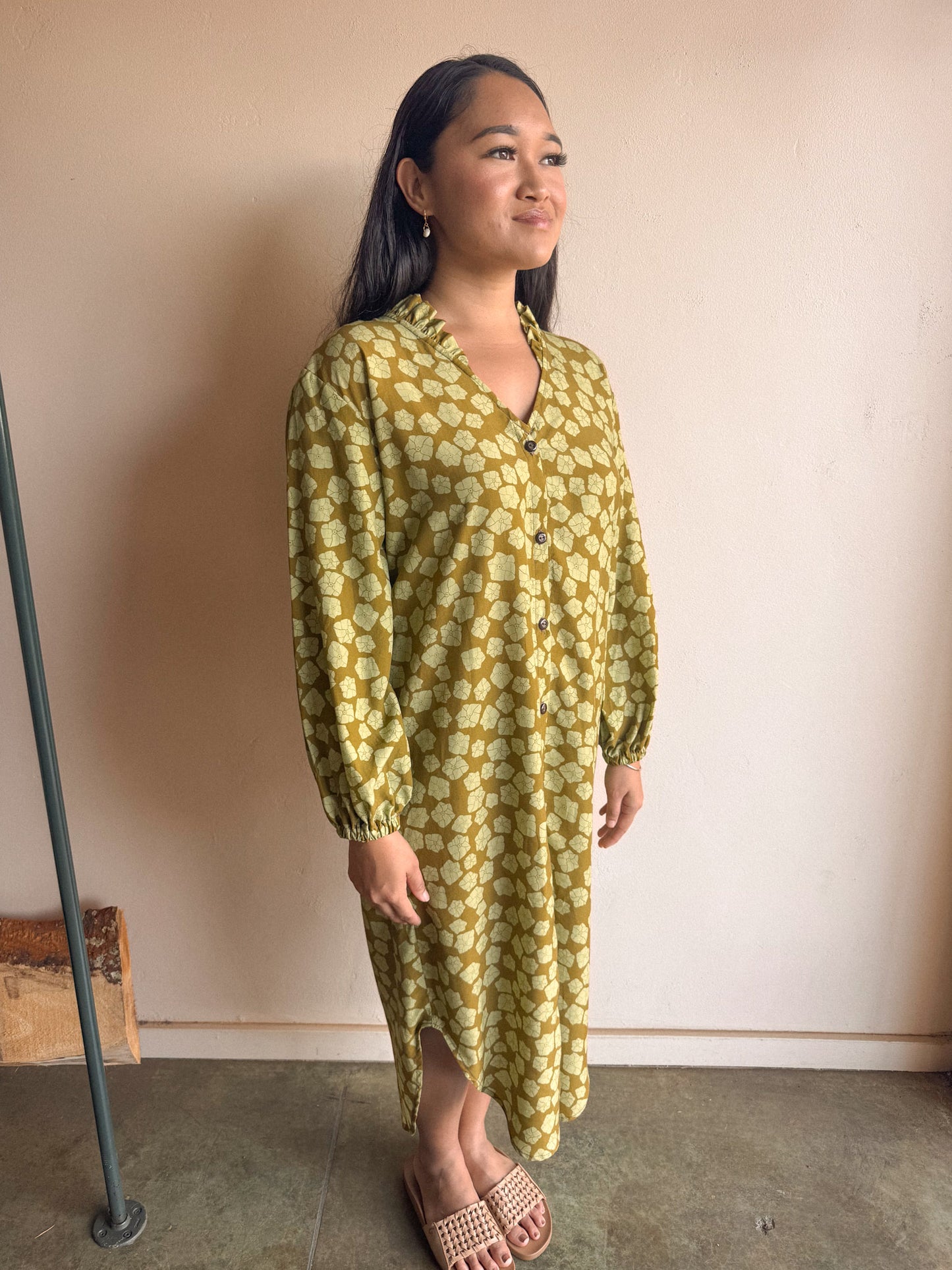 Muʻu Shirt Midi Dress