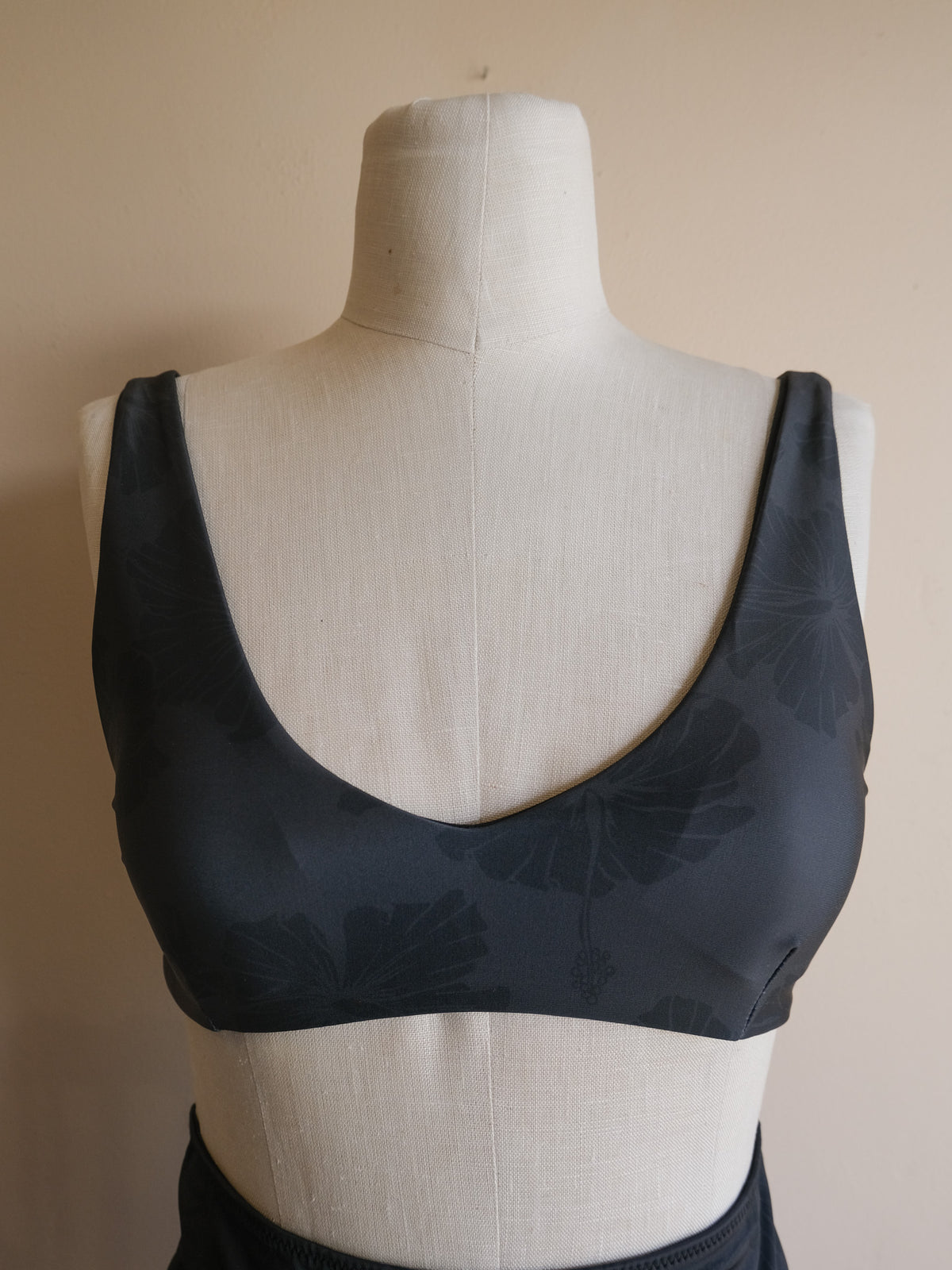 Ka ʻEhu Bikini Top Ka Pō Hiwa