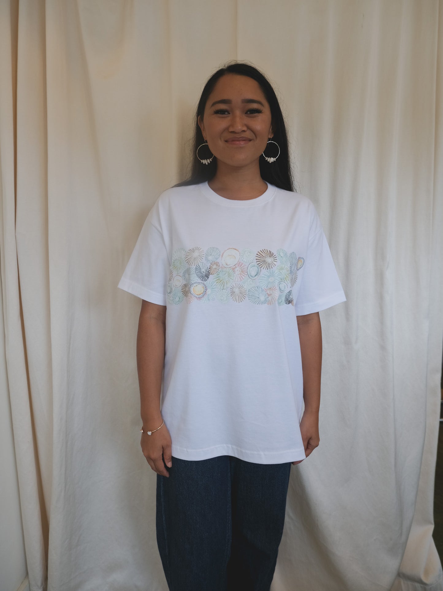 ʻOpihi T Unisex - White