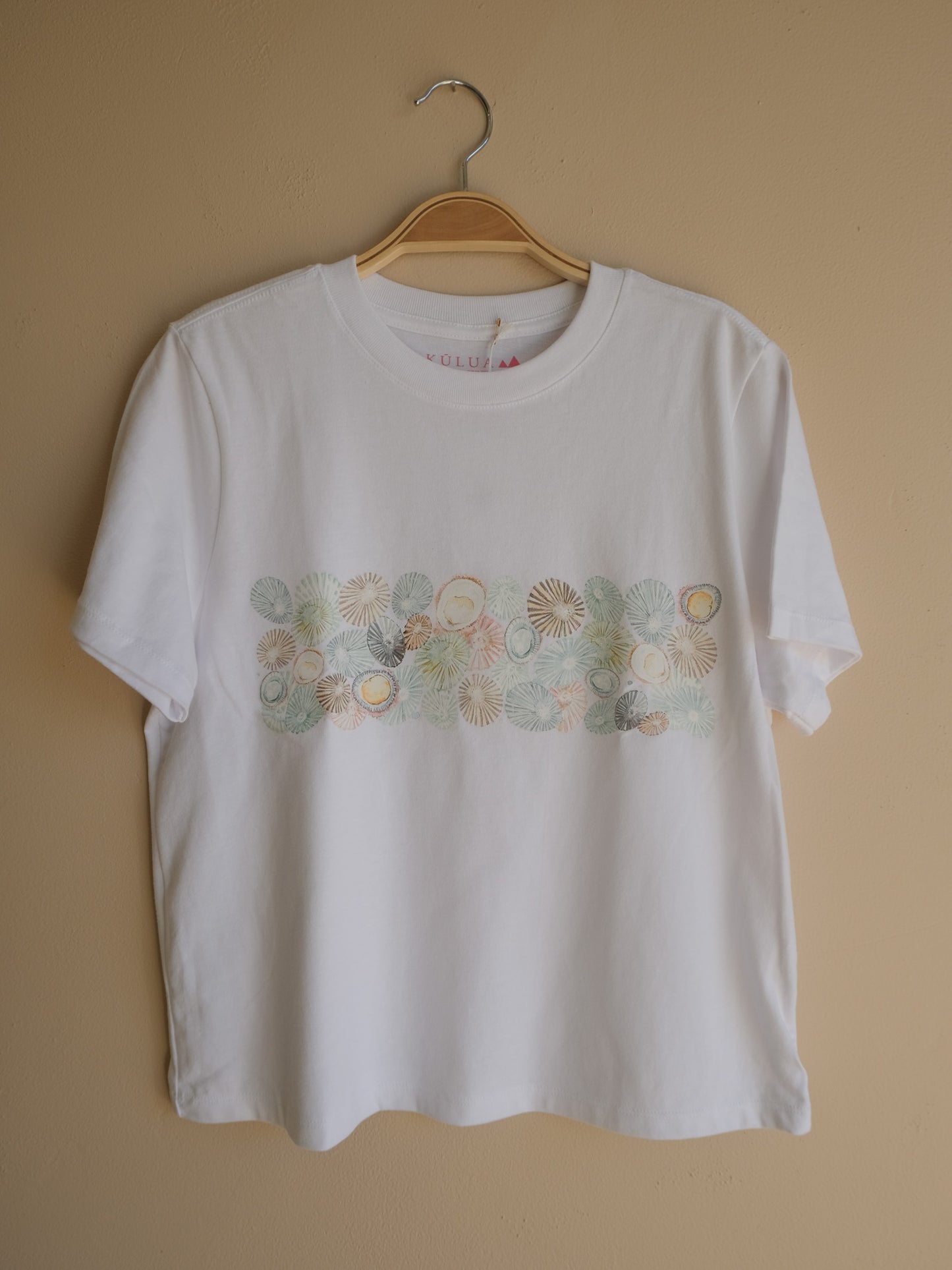 ʻOpihi T Wahine - White