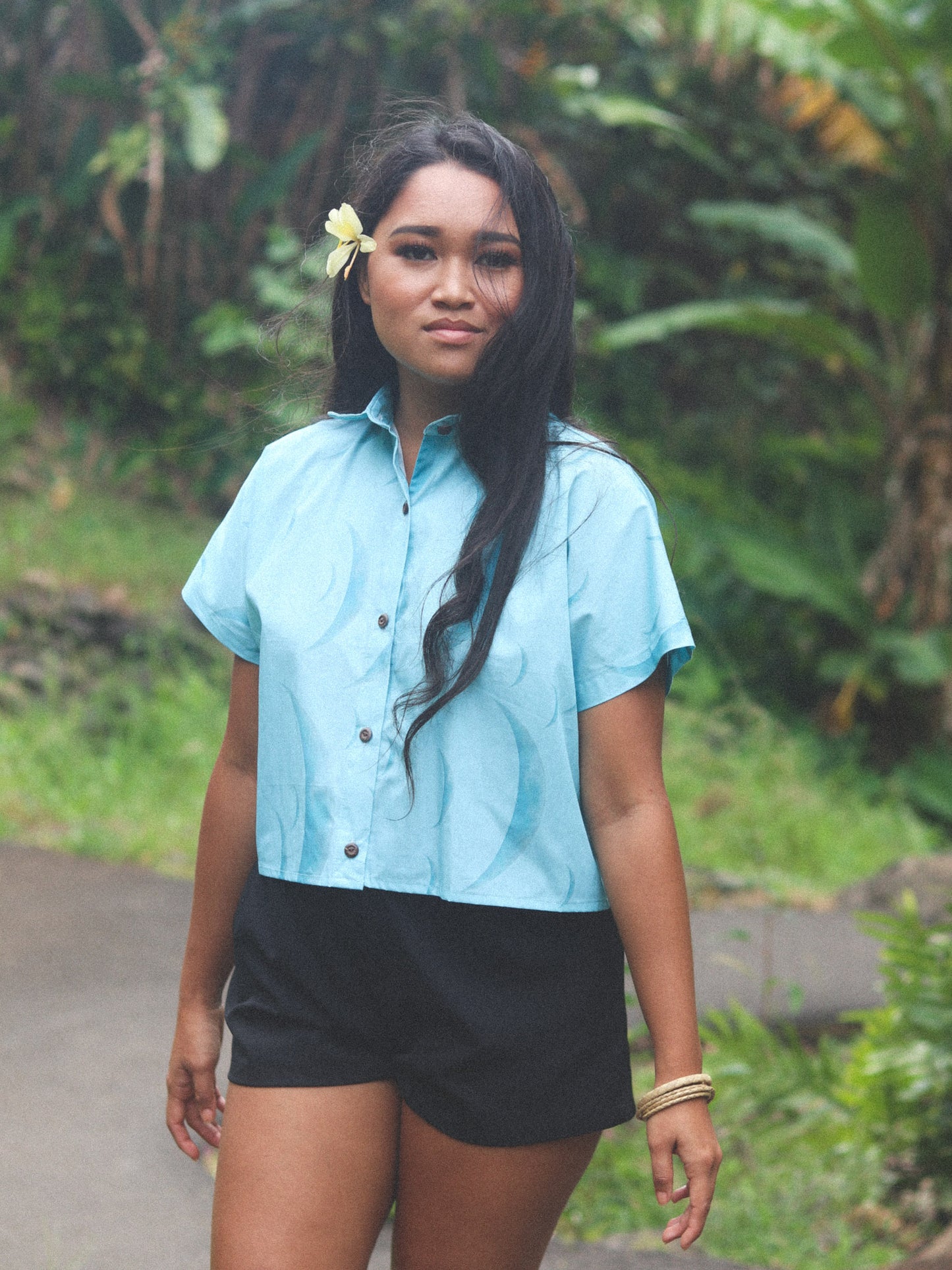 Wāhine Aloha Shirt Crop